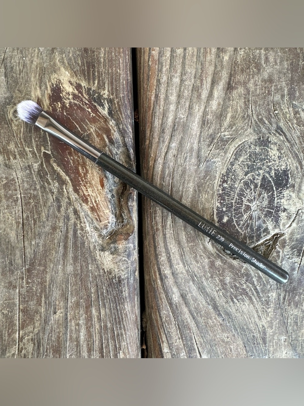 Luxie 239 Precision Shader Brush